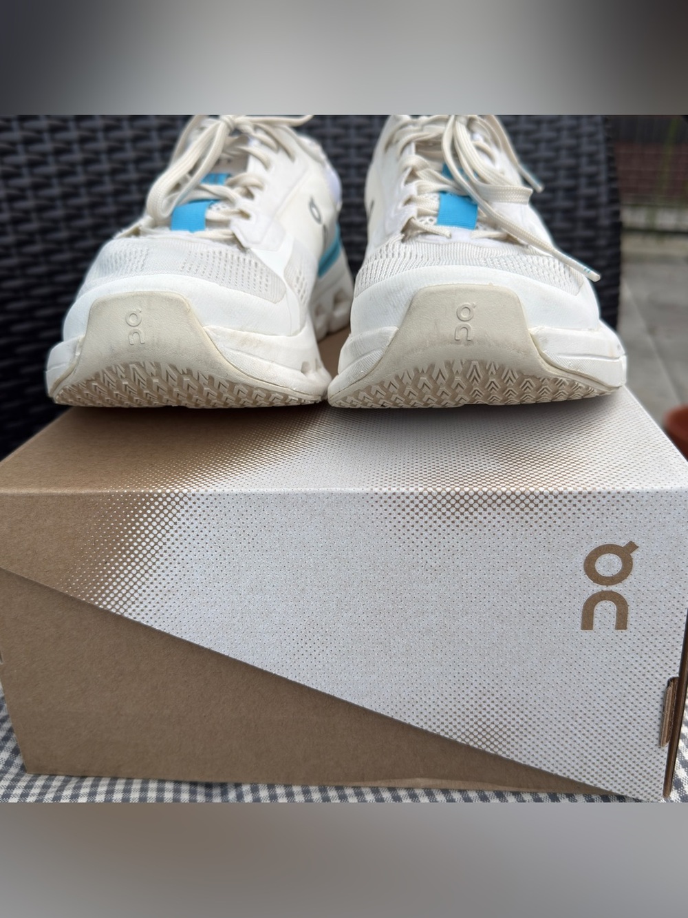 On Running Women Cloudrunner 2 Sneakers in White Horizon Blue. - Picture 11 of 13